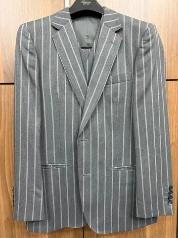 새상품급! TENORAS 쓰리 피스 수트 다크 그레이 스트라이프 M