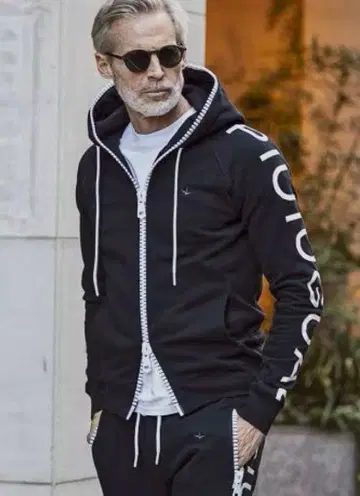 1PIU1UGUALE3 RELAX 셋업 로고 빅 지퍼 M