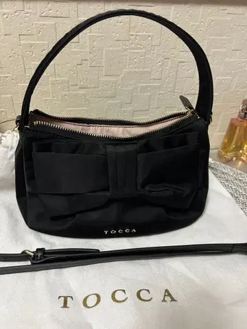 TOCCA [발수] ETOI NYLON MINIBAG 미니 백 블랙