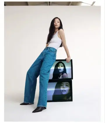 캘빈클라인 제니 착용 청바지 Ultra-high wide leg