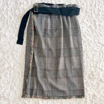 아카네 우츠노미야 체크 무늬 랩스커트 프린지