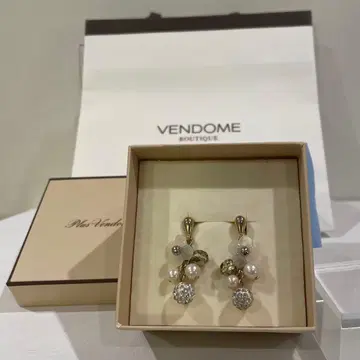 VENDOME 펄과 크리스탈 귀걸이