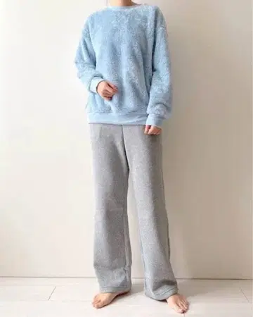 UNIQLO 퍼리 플리스 세트 (긴팔)