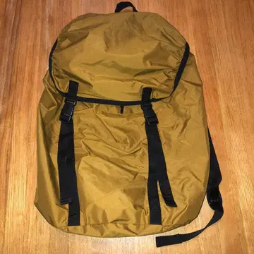마가렛호웰 카키 백팩 지퍼 포함