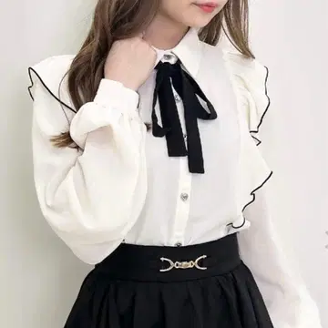 INGNI 프릴 블라우스