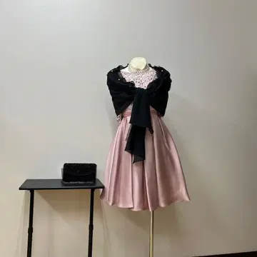 [새상품] 핑크 새틴 드레스 A라인