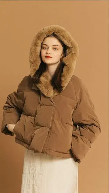 pinue 모찌모찌 숏 다운 모카