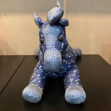 말 모양 봉제 인형 파란색 패턴 중형 (페라가모)