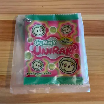 피카피카마트 카라비너 포함 미니 파우치 유니란