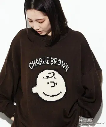 FREAK'S STORE PEANUT 찰리 브라운 니트 사이즈 S