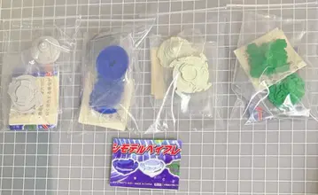 양귀비 모델 베이블레이드 피규어 4개 세트 2001년 반프레스토