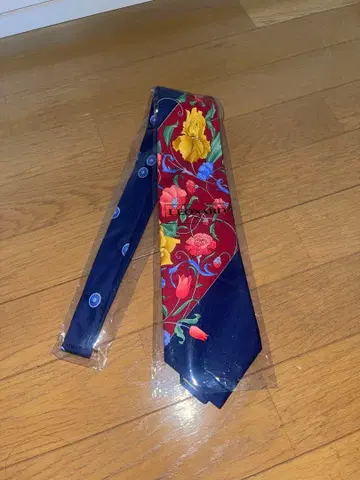 레오나르 넥타이 1