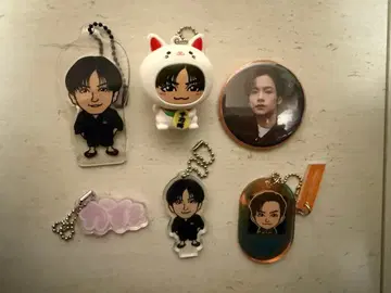 RAMPAGE 카와무라 카즈마 아크릴 키링 캔 배지