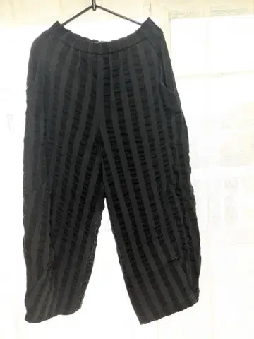 블랙 스트라이프 와이드 팬츠