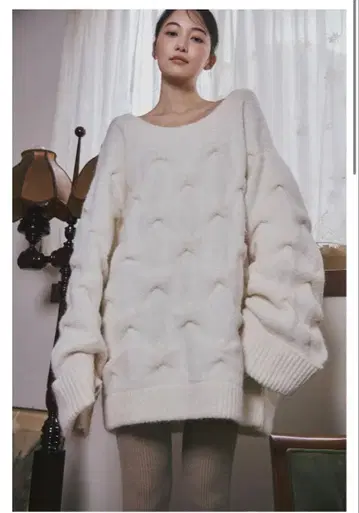 Andqual 엠보스 루즈 니트 아이보리