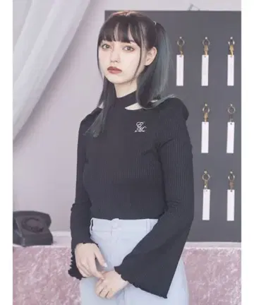 EATME 이토미 플레어 슬리브 리브 TOP 블랙 블랙