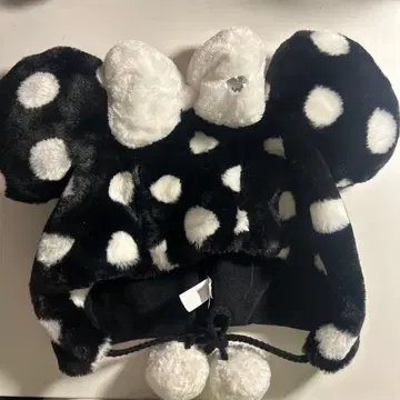 미키 물방울 패턴 블랙 팬캡