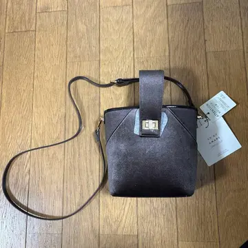 OPAQUE.CLIP 숄더백