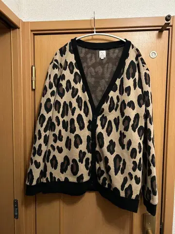 [ Revo. 레 ] 레오파드 패턴 컷 자카드 가디건