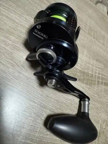 시마노 오시아 네이비 리미티드 300 HG 베이트 낚시릴