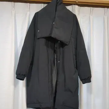 [베이플로우 BAYFLOW] 머플러 달린 몬스터 코트