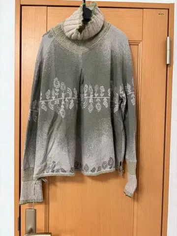 [ io comme io ] 그레이 하이넥 스웨터