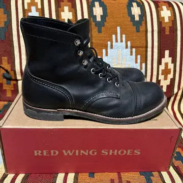 RED WING SHOES IRON RANGER 8084 10 1/2 D