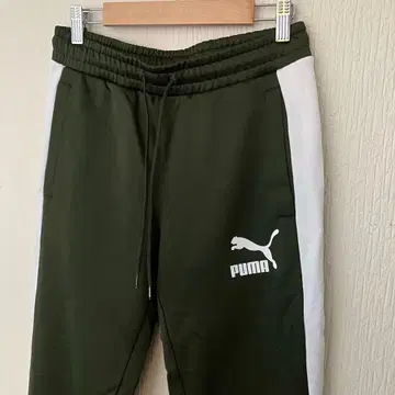 [ PUMA ] 새상품급 T7 사이드 라인 트랙 팬츠 S 사이즈