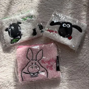 숀더쉽 복슬복슬 스퀘어 파우치