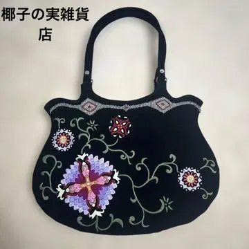 새상품급 야자수 잡화점 자수 꽃무늬 블랙 핸드백