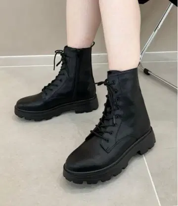 ORiental TRaffic [ 슬림 레그 ] 레이스 업 통굽 부츠