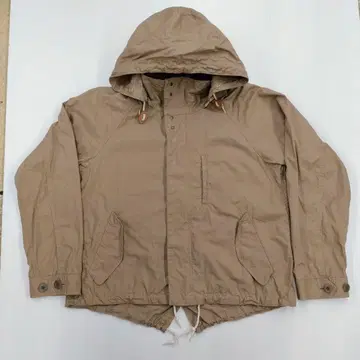 뷰티 앤 유스 마운틴 후드티 M 사이즈