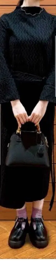 Eaphi / 웨이브 랩 레이어드 원피스 블랙