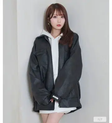 [ 미사용 새상품 택 포함 ] 로제 뮤즈 인조 가죽 아우터 블랙