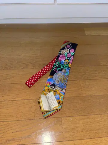 레오나르 넥타이 4