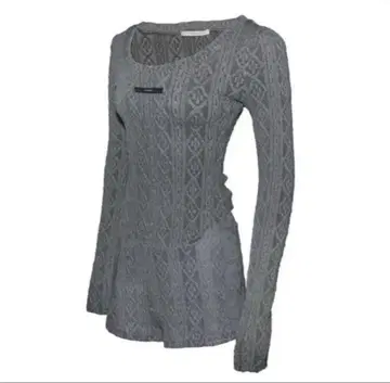THEREDTHREAD S cable knit ensemble