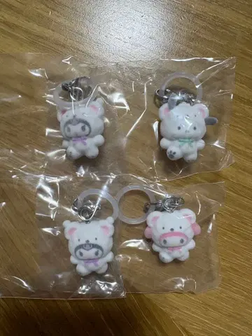 푹신푹신 스노우 캡슐 토이 4개 세트 산리오