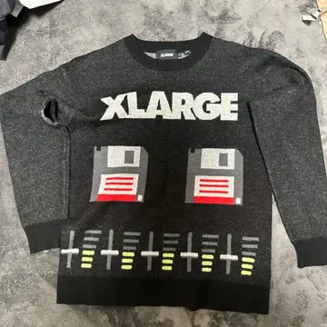 XLARGE 그래픽 니트 S 사이즈