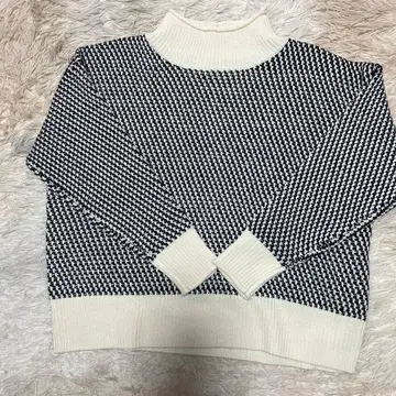 스튜디오 클립 7게이지 카노코 롤넥 니트