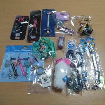 디즈니 굿즈 키체인 외 묶음 판매.