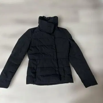 띠어리 블랙 다운 자켓 S 사이즈
