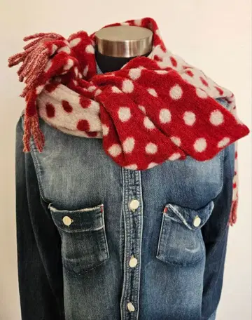 센소유니코 b.b 울 소재 도트 머플러