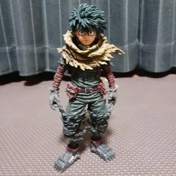 MY HERO ACADEMIA 미도리야 이즈쿠 피규어