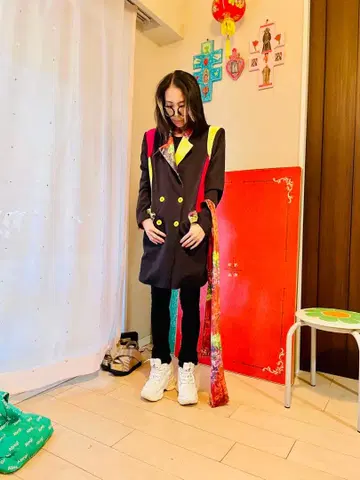 개성 있는 멀티 컬러 테일러드 자켓