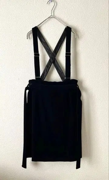 [ 미사용 ] CECIL McBEE 서스펜더 미니 스커트 블랙