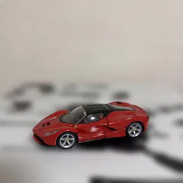 토미카 프리미엄 RS 페라리 라페라리 스케일 1/43 빨간색