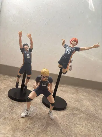 하이큐 카게야마 토비오 츠키시마 케이 히나타 쇼요 피규어 세트