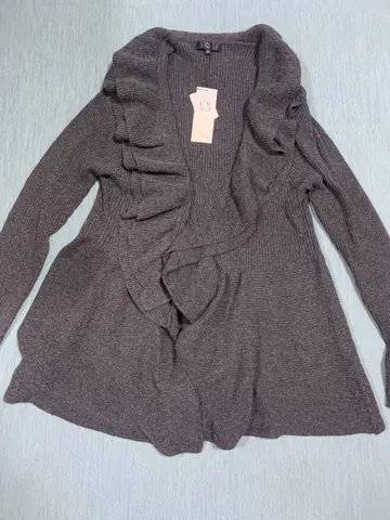 프릴 디자인 그레이 가디건