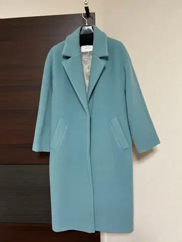 그린 레이블 릴랙싱 체스터 코트 블루