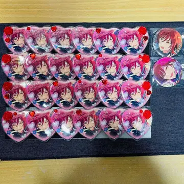 앙스타 사카사키 나츠메 하트 캔뱃지 24개 + 캔뱃지 2개 세트